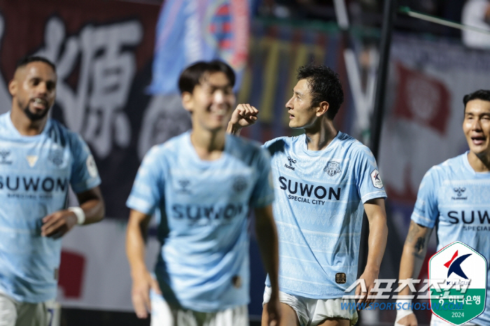 "'슈퍼크랙'안데르손 2골1도움"수원FC,제주에 5-0대승!2연승X3위 …