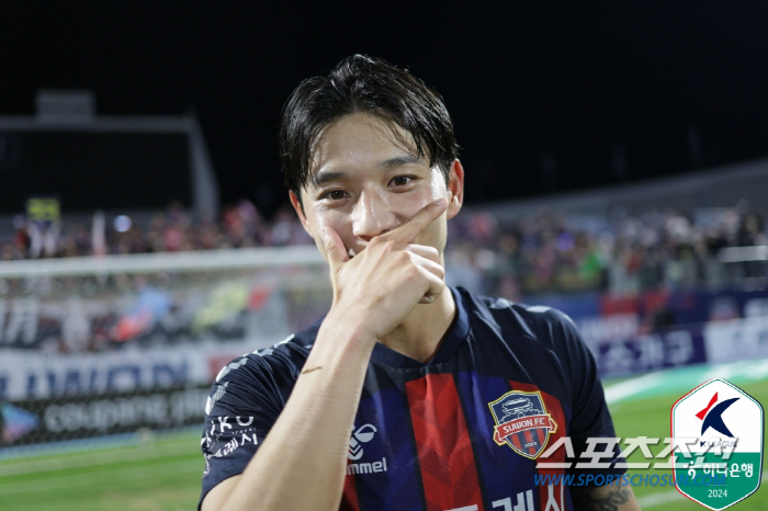 "'슈퍼크랙'안데르손 2골1도움"수원FC,제주에 5-0대승!2연승X3위 …