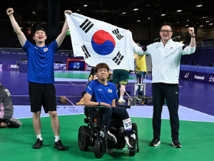 [파리패럴림픽]'보치아계의 페이커' 정호원, 개인전 금메달 획득. 파리에 3번째 애국가가 울렸다