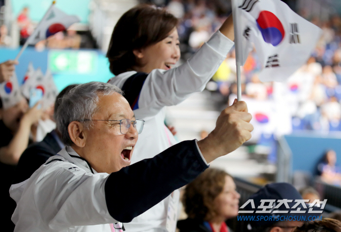 "패럴림픽 중계도,모두의 영화도 더 많아져야" '패럴림픽 찐팬'유인촌 장…