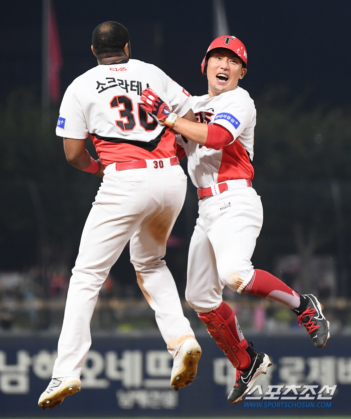 이틀 연속 연장, KIA엔 '끝내주는 남자'가 있었다…"방심 금물, 진짜…