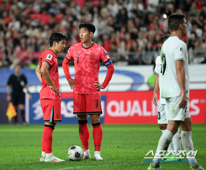 ‘손흥민급 영향력 진화’ 이강인...홍명보 체제서 이뤄져야 할 점진적 에…