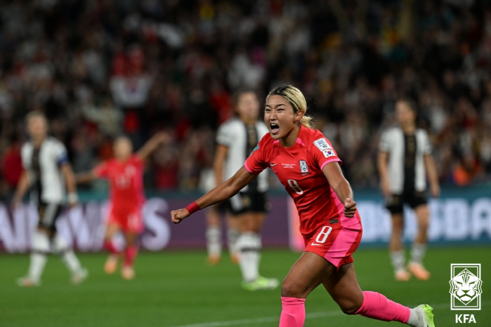 "한국, 우리 또 못살게 구네!" 독일 축구, 이번엔 韓에 '보고타의 기…