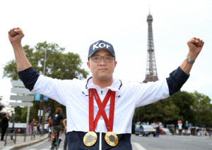 패럴림픽 2관왕 MVP '파리의 행복'에 흠뻑 젖었던 박진호, 