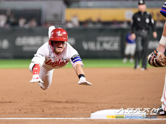 '홈 전패 막았다!' 3연승 SSG, 5강 위협 재점화…한화 고비 못 넘…