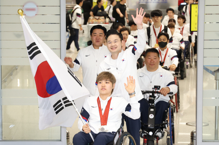 파리패럴림픽의 성공이 남긴 숙제, 신인발굴 통한 세대 교체+메달 가능 종…