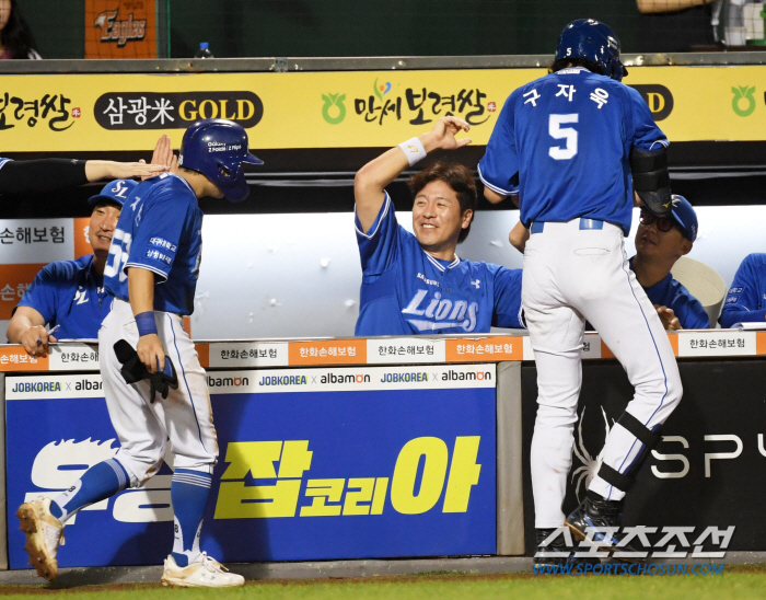 '김지찬이 나가면 구자욱이 쾅' 둘이서 7타점 6득점 합작...활짝 웃은…