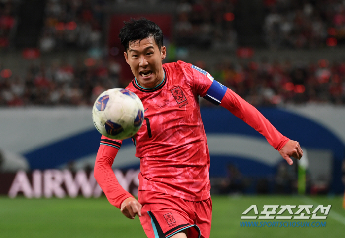 손흥민 '캡틴의 품격', 잊지 않고 축구팬에 감사 인사 "변함없는 응원 …