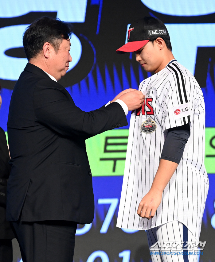 '차단장 혈압 내년엔 더 올라갈까.' 1순위 목표→10순위 LG행→신인왕…