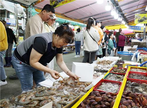 "자연산 대하 본고장으로 오세요"…태안서 21일부터 축제