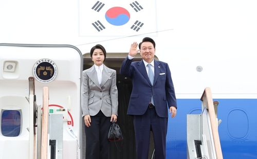 尹대통령, 체코 공식 방문차 출국