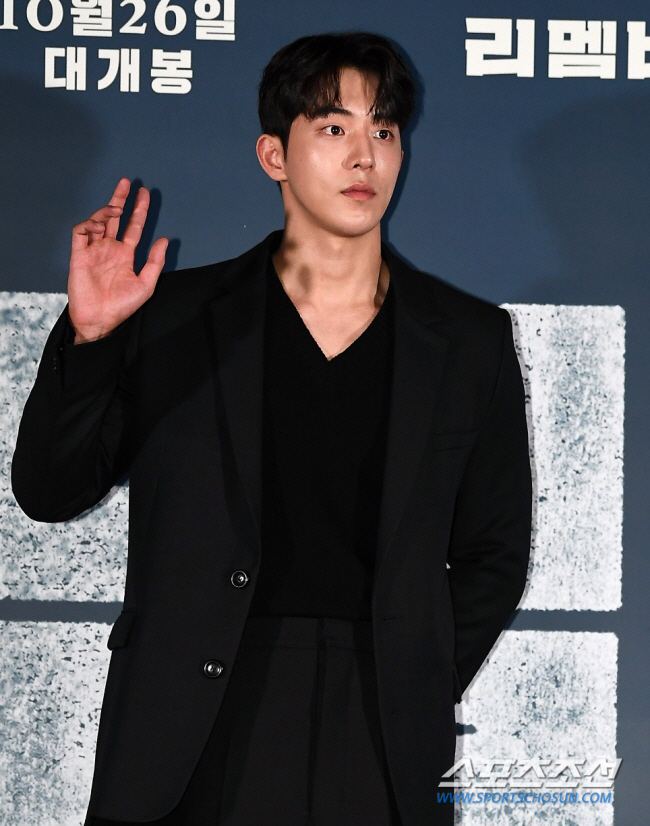 [SC이슈] 남주혁, 오늘(19일) 현역 만기 전역…차기작서 노윤서 만날…