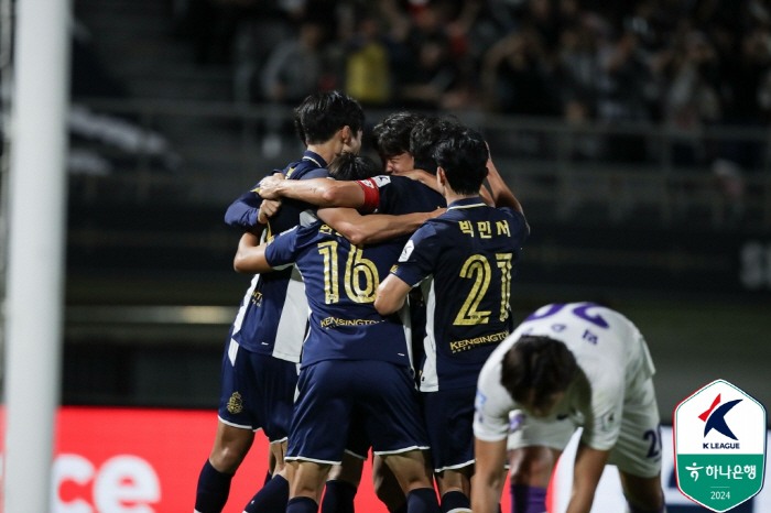 '이인재 결승골' 이랜드, 안양에 1-0 승리..선두와 6점차 '승격전쟁…