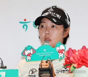 KLPGA '대상·상금 1위' 박지영 