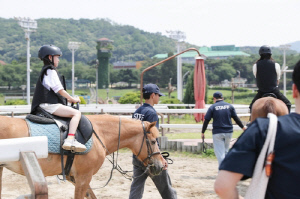 농림축산식품부-한국마사회, 9월부터 11월까지 다시 만나는 도심 속 무료 승마 체험