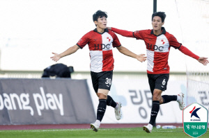 [K리그2 현장리뷰] 골골골골골! 부산, 안산 5-0 완파! → 7경기 무패 질주하며 3위 점프