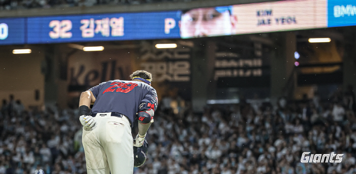 "사실 홈런인줄 알았는데…" 찐+찐막 기회에서 KBO 신기록. "런다운?…