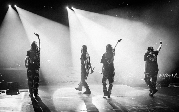 [공식] 2NE1, 10년만의 완전체 콘서트 "우리가 누군지 보여줄것, …