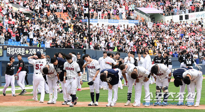 '12승4패 절대 우위→18이닝 무득점 광탈' 충격적 업셋, '2위팀 압…