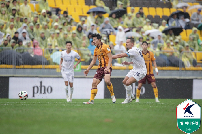 '허율-이건희-아사니 연속골' 광주, '린가드 만회골' 서울에 3-1 승…