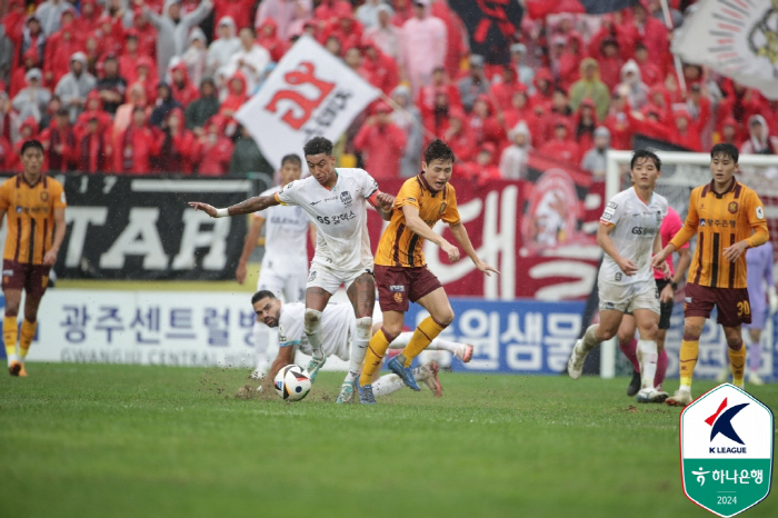 '허율-이건희-아사니 연속골' 광주, '린가드 만회골' 서울에 3-1 승…