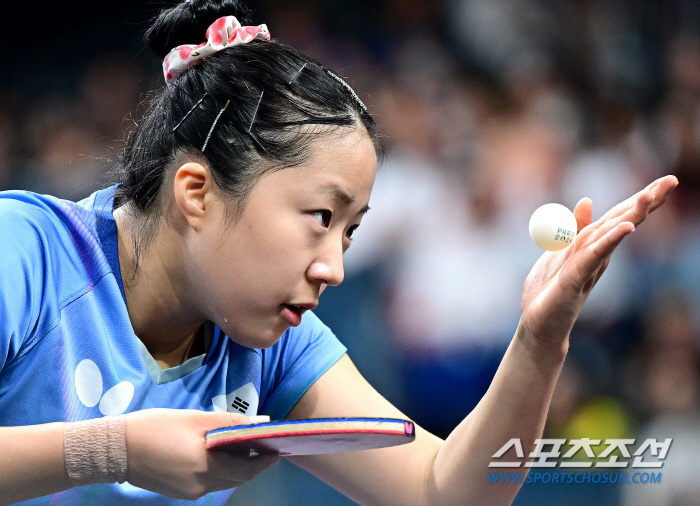 '신유빈 부상투혼'한국 女탁구,복병 인도에 2대3패...4강행 불발[亞선…