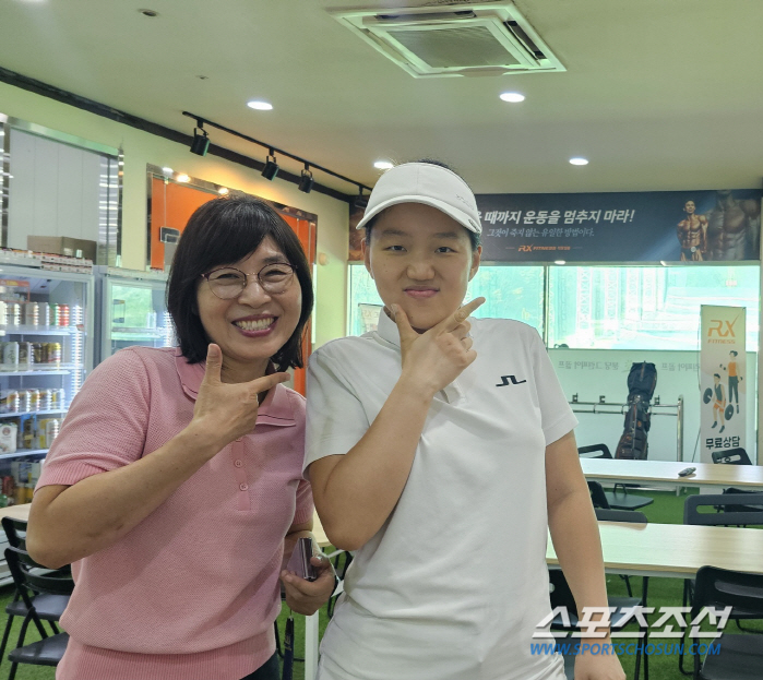 SKT어댑티브 등 8관왕,'파이팅 요정'김선영"중학교 선생님께 배운 골프…