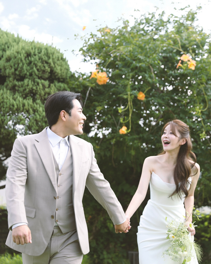 '13일 결혼' 김승혜♥김해준, 드라마 콘셉트 웨딩화보 "뚱이와 꺼벙이"