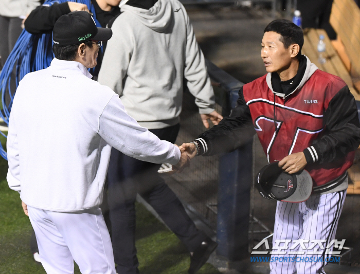 패자의 품격, ’최강 좀비’의 심장은 따뜻했네...쌍둥이 PO 진출 축하…