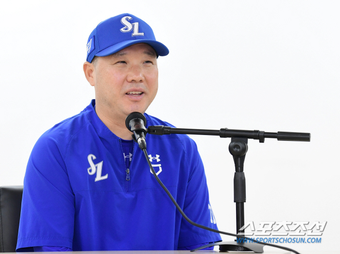 하늘은 LG편인가...염경엽 감독이 이렇게 활짝 웃은 걸 본 적이 없다 …