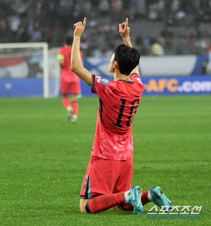 '적장마저 감탄' 홍명보호에서도 전술 키는 '축구도사' 이재성이 쥐고 있…