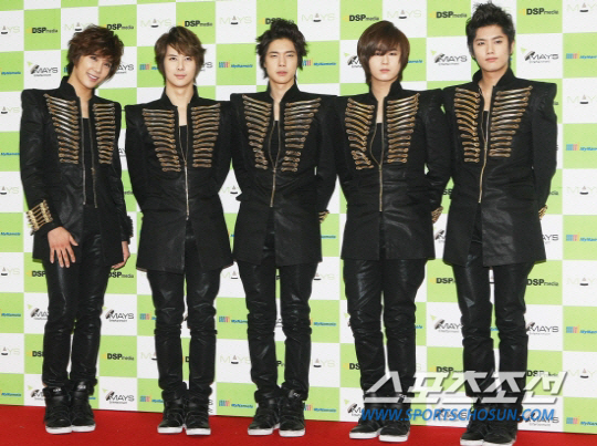 [공식] SS501, 데뷔 20주년 기념 재결합 아냐…김현중 측 "들은바…