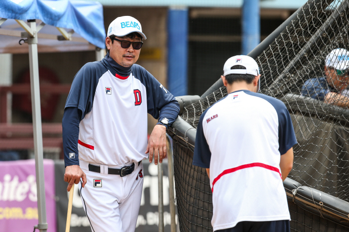 '왕조'를 이끌었던 이들이 나왔다…스토브리그 또 다른 전력 보강 포인트 …