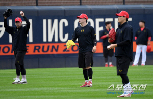 '비 예보 8시 이후로 밀렸다' 한국시리즈 1차전 정상 시작 가능성↑[KS 현장]