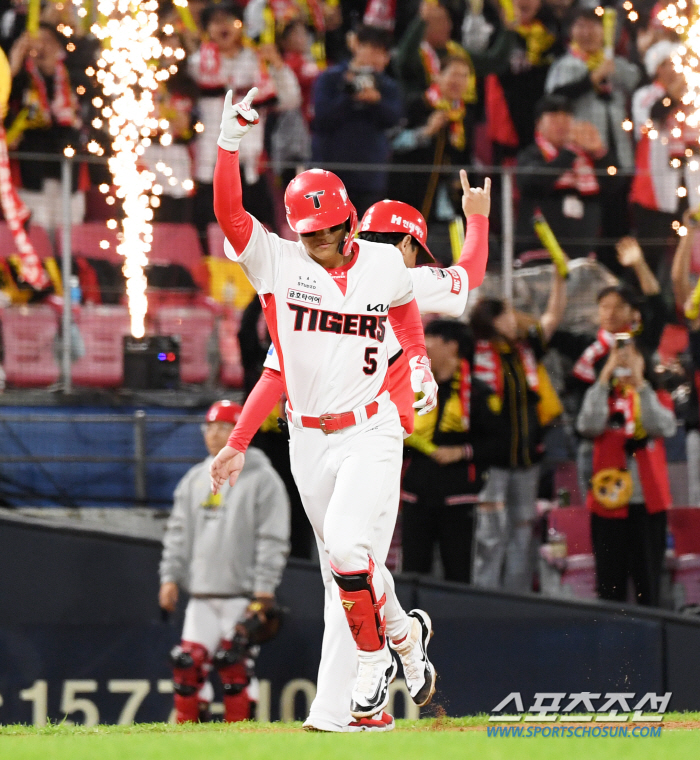 '역시 광주 슈퍼스타' MVP 예약자, 한국시리즈 첫 홈런까지 터졌다[K…