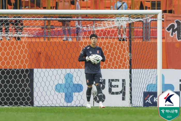 "정신차려 전북" 제주에 0-1로 져 충격의 3연패, 광주 꺾은 꼴찌 인…