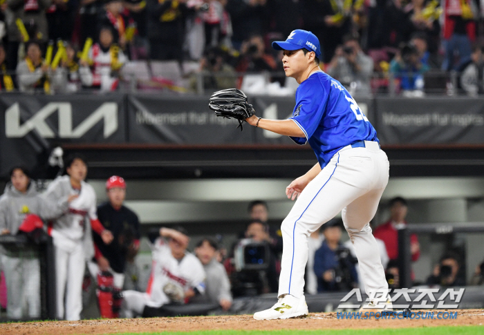 '차라리 안타 맞았으면 덜 억울했다' 1차전 악몽의 재림, 폭투에 또한번…