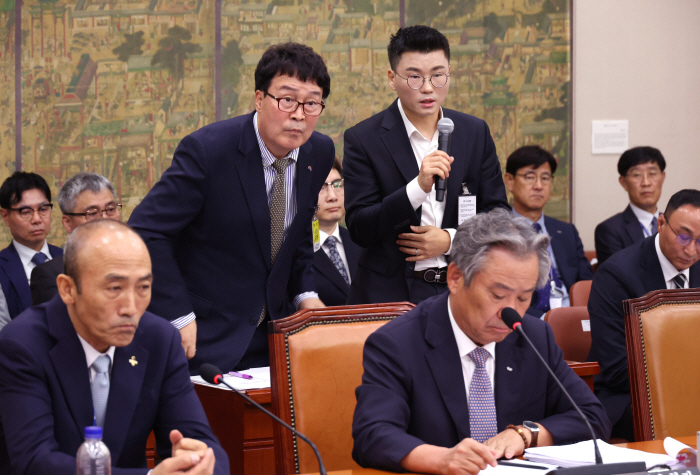 '막가파? 배드민턴협회' 반대파 징계 또 시도하려다 역풍 맞을라…해당 임…