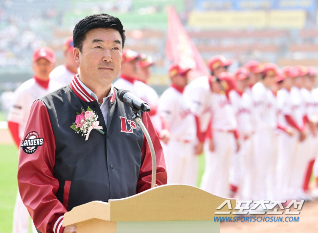 [단독] 민경삼 대표이사, '20년 인연' 인천 야구 떠난다…SSG, 인…