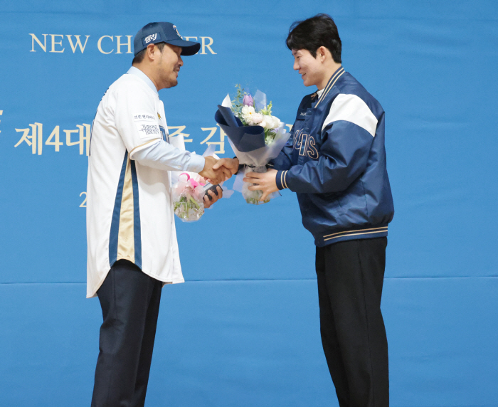 "프런트 총출동해 만류" 직원과 다섯번 싸웠던 감독, 왜 마음을 바꿨을까…