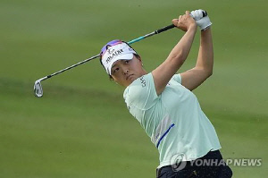 고진영, LPGA 토토 클래식 2R 4타 차 공동 5위