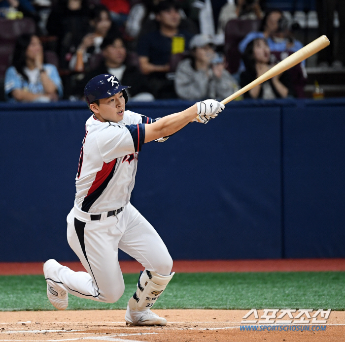 '눈빛이 반짝' 김도영-김휘집, 배트 들고 타격 이야기... '고민은 대…