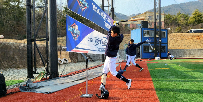 김용달 감독 총괄→이영우 윤학길 등 레전드 노하우 전수…'17세 이하 선…