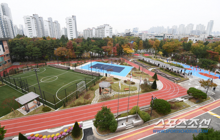 안산 송호고 '미래형 운동장'에 담긴 임태희 경기교육감의 신념, "학교와…