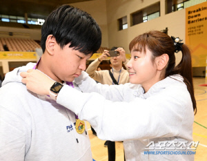 서울림운동회 '찐팬' 3년 개근 김예지 의원 