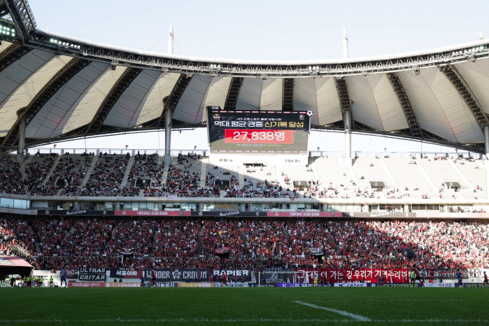 [현장인터뷰]각본없는 드라마→'축구천재' 박주영 상암 고별경기 "개인적으…