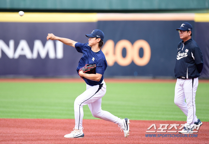 레전드 유격수 감독 '특급 원포인트 레슨' 김도영, 대표팀에서 더욱 성장…