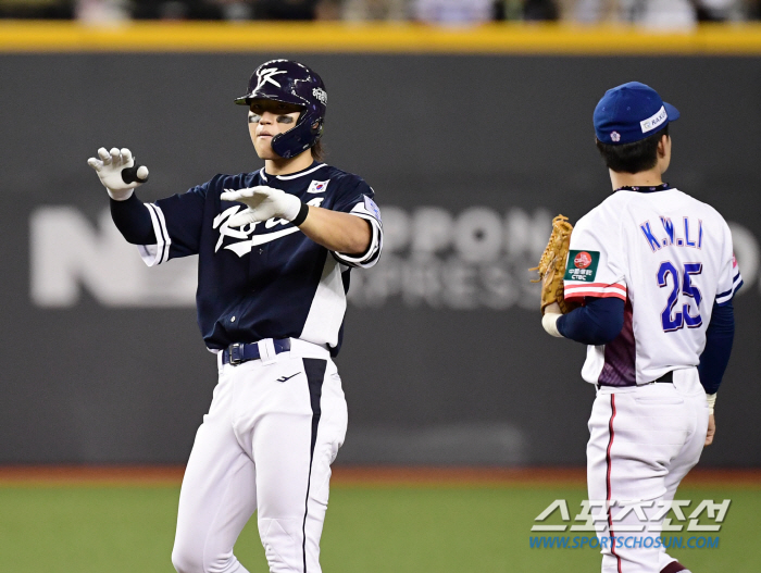 '악몽의 2회' 타이베이의 눈물…류중일호, 대만에 3:6패 '도쿄행 난망…