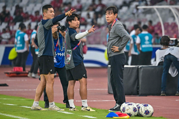 '신태용 매직' 일본 앞에선 무기력, 인도네시아 0-4 완패→희망은 있다…