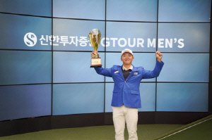 올해 매경오픈 우승 김홍택, 골프존 스크린 대회서도 우승